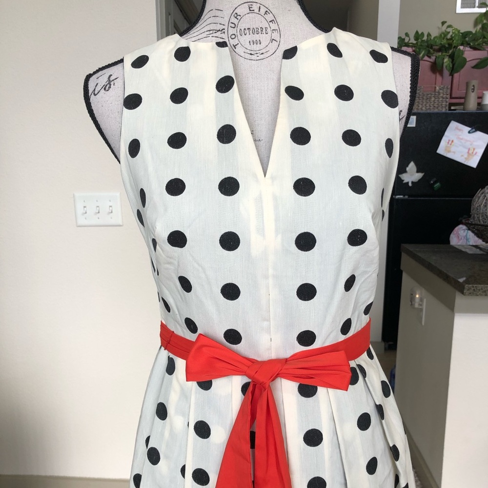 🧡 Retro Polka Dotted Dress 🧡 - Picture 4 of 8